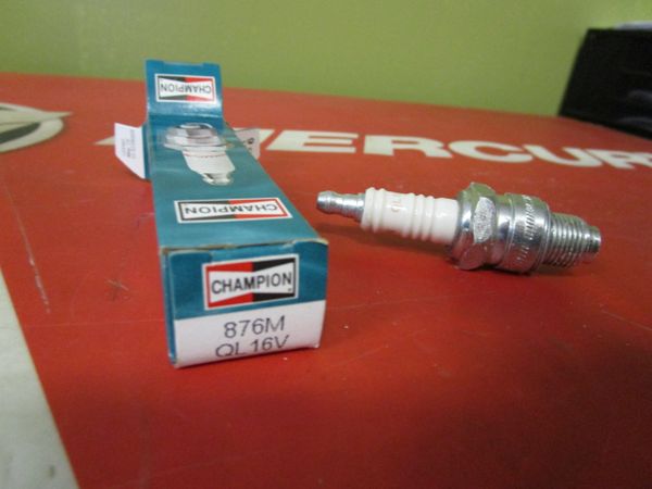 Champion spark plug 876M QL16V