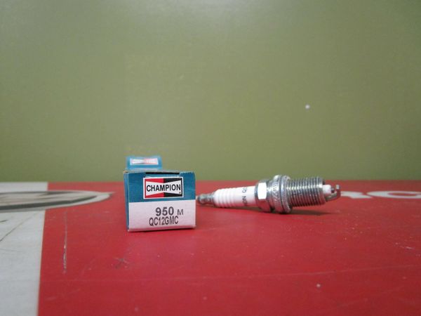 Champion spark plug 950M QC12GMC