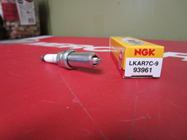 New NGK spark plug LKAR7C-9 stock # 93961 Mercury part # 8M0135348 new part # 8M0204737
