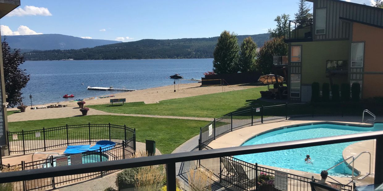 Shuswap Lakeside Retreat