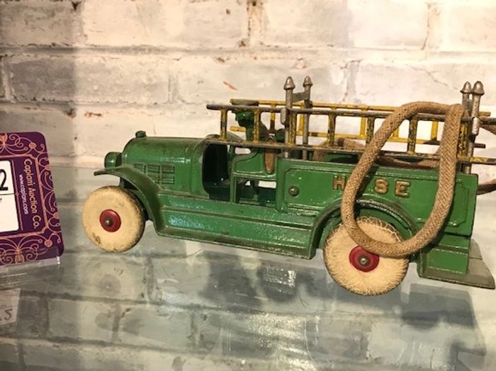 Caplans Auction, Antiques