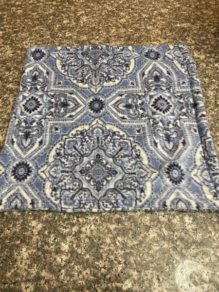 Small blue Mandela mat