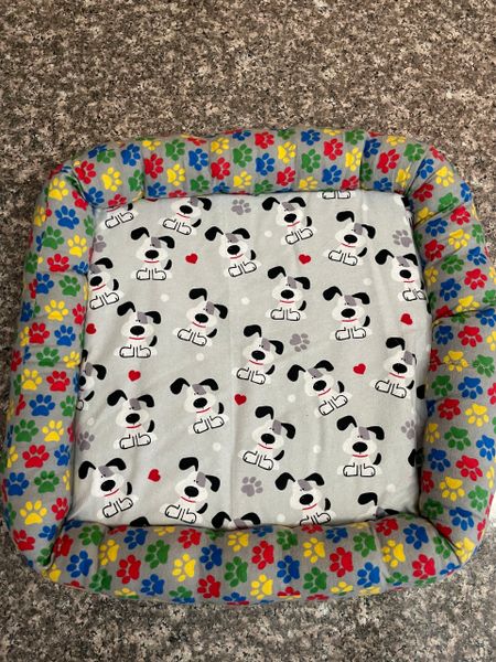 Dog and paw print bed