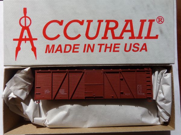 ACCURAIL 7099- 40 FT WOOD 6 PANEL O.B. BOXCAR, BOXCAR RED, DATA