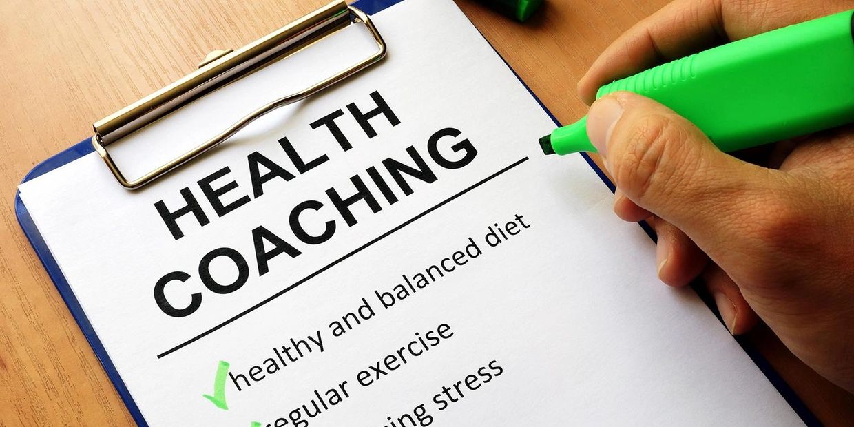 Image showing a clipboard with advantages of Health Coaching - Healthy balance diet, Regular exercis
