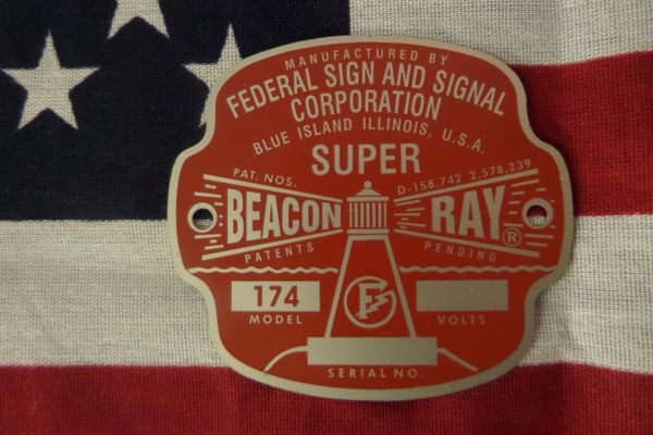 Federal Sign and Signal Model 174 SUPER Beacon Ray Replacement Badge 