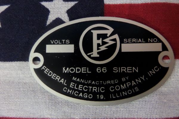 Federal Sign and Signal Model 175 Beacon Ray Replacement Badge 