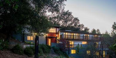 Hillside Terrace House in Orinda, California

