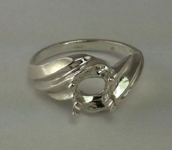 8x6mm Oval Sterling Silver Side Set Pre-Notched Ring Setting Size 5-9