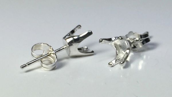 Two Sterling Silver Heart 4-Prong Pre-Notched Earring Settings (4x4mm-6x6mm)