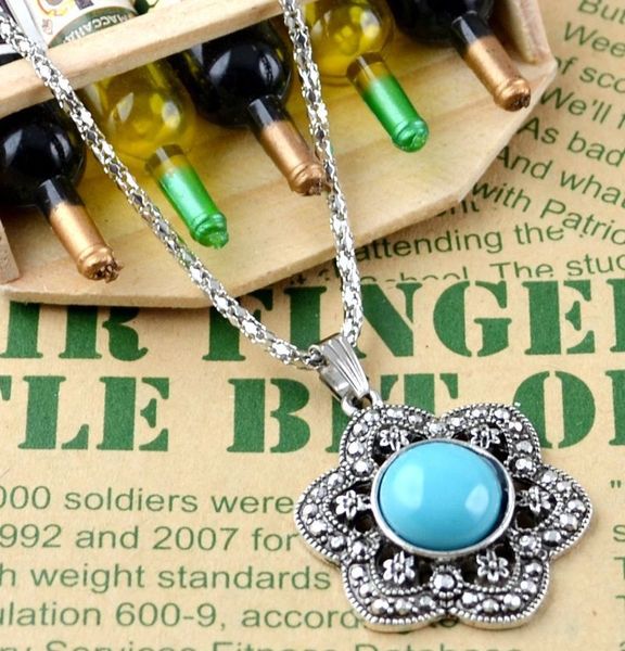 Elegant Imitation Turquoise Dangle Necklace: Silver Plated