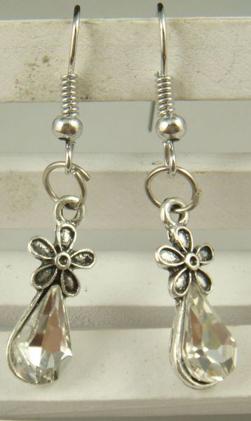 Cute Pair of Silver Plated Flower Dangle Earrings (Pierced)