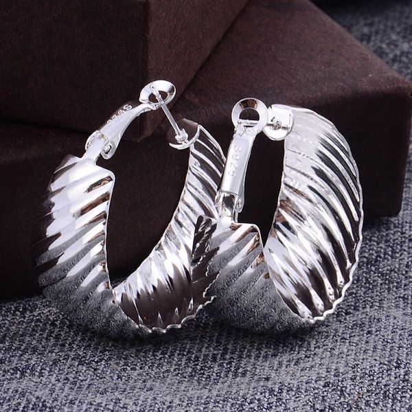 Pair of Sterling Silver Plated (30mm) Scalloped Hoop Earrings