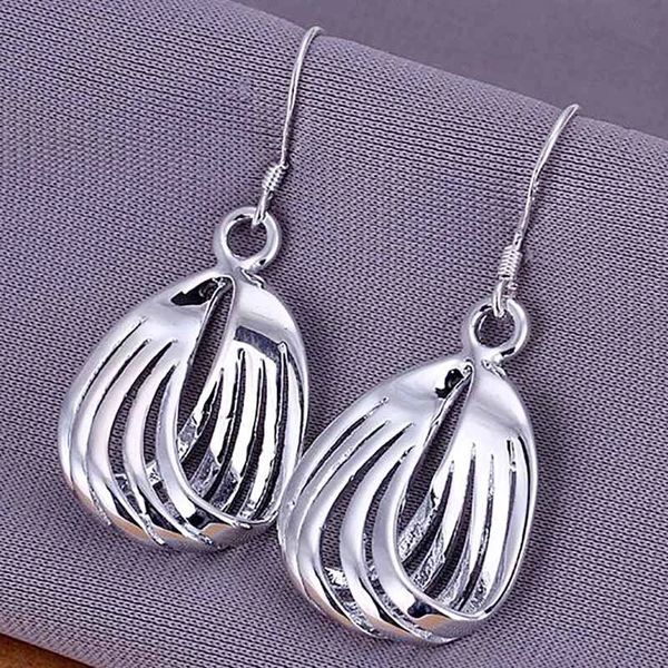 Pair of Pretty Silver Plated Dangle Earrings