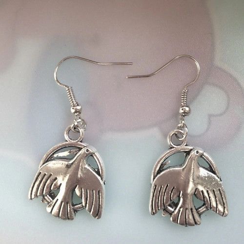 Cute Pair of Birds Dangle Earrings (Pierced)