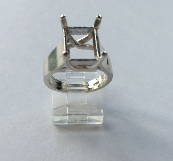 Sterling Silver Octagon Heavy Pre-Notched Ring Setting Size 7 (8x6-12x10mm)