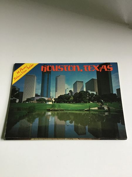 14 photos Deluxe View Folder Houston Texas 1983 Souvenir Cards