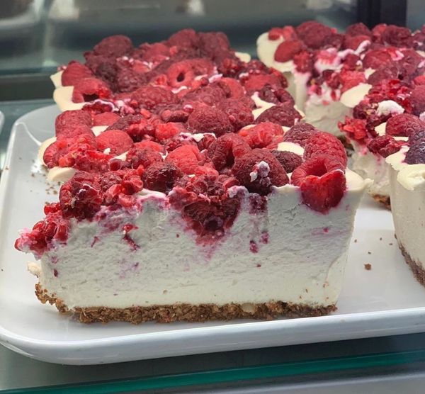 RASPBERRY & MACADAMIA WHOLE RAW CAKE - Pick up & local delivery only
