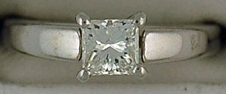 Ladies 3/4ct Princess Cut DIamond Engagement Ring