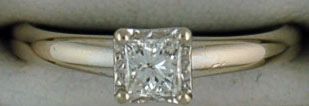 Ladies 1/3ct Illusion Setting Solitaire Diamond Ring