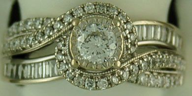 Lady's 1-1/4ctw Diamond Halo Wrap Ring