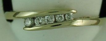 Lady's 1/10ctw Five Diamond Wrap Band