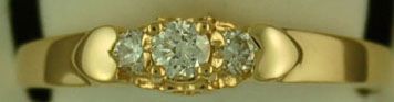 Lady's 1/5ctw Diamond Past, Present and Future Ring