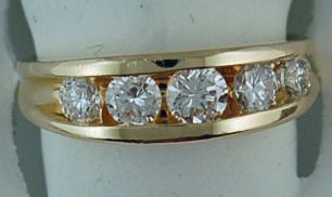 5 Round Brilliant Diamond Band 9/10ctw