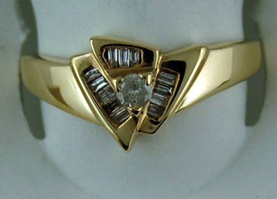 Round And Baguette Diamond 1/5ctw
