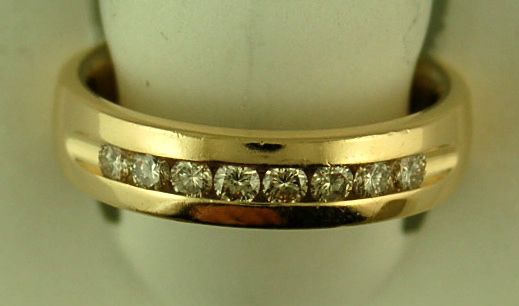 8 Diamond Band 1/2ctw