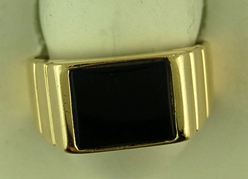 Onyx Gents Ring