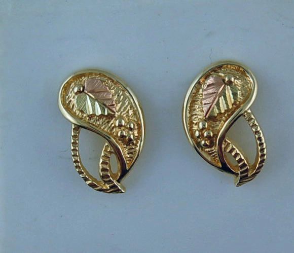 Paisley Shaped Black Hills Gold
