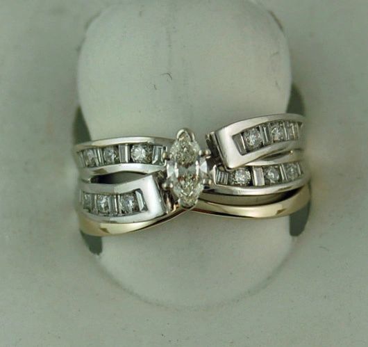 1/4ct Marquee With 12 Round Brilliant Diamonds 16 Baguettes 1ctw