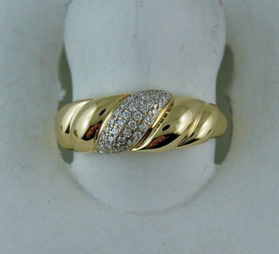 38 Diamond Dome Band