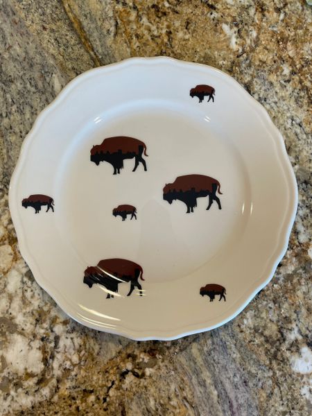 Roaming Buffalo Scalloped Edge Dinner Plate