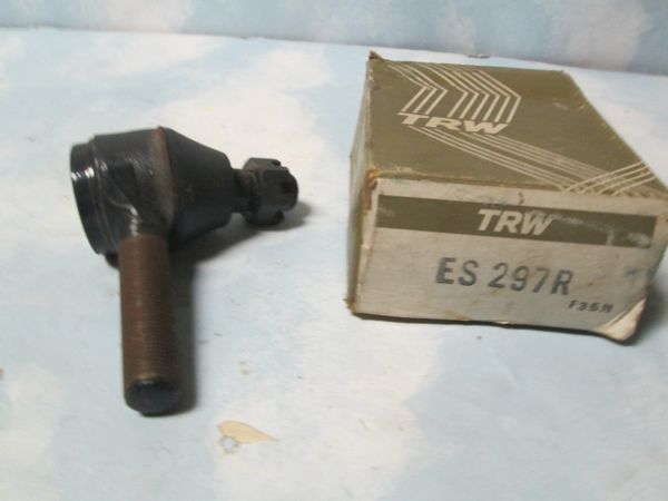 ES297L TRW TIE ROD END NOS