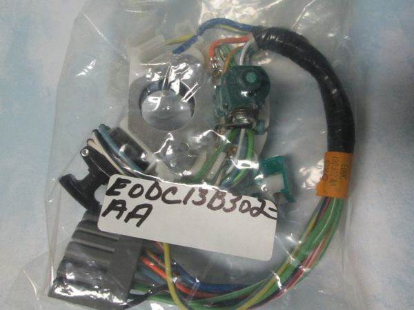 E0DC-13B302-AA TURN SIGNAL SWITCH FORD NEW 85-86 F350