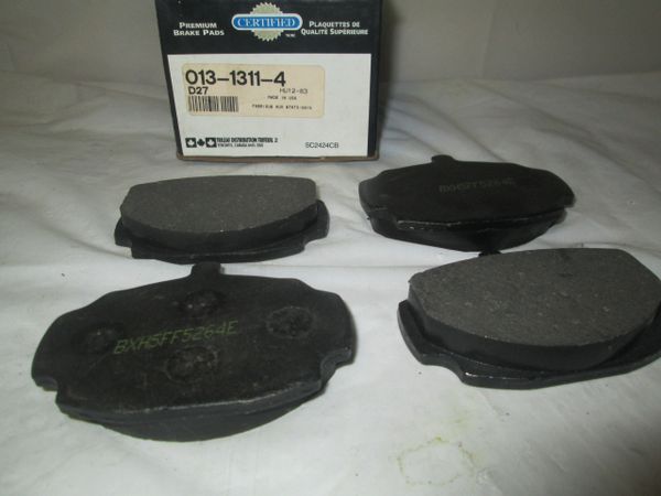 D27 CERTIFIED FRONT DISC PADS NEW