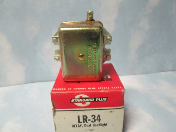 LR-34 STANDARD DUAL HEADLIGHT RELAY NOS