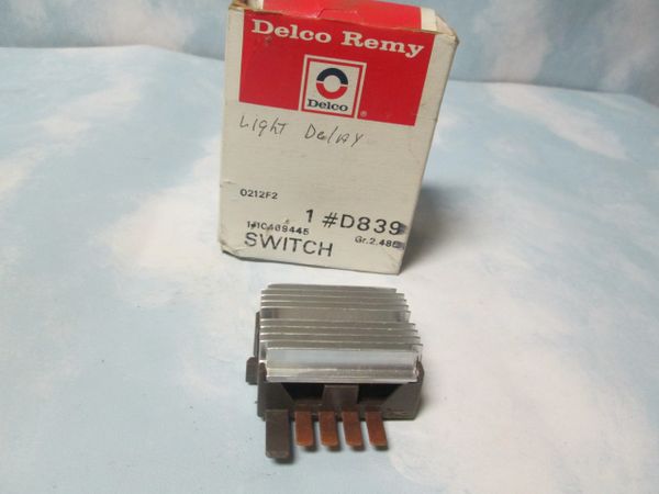 D839 DELCO PANEL DIMMER SWICH NOS