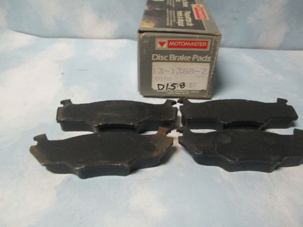 D158 FRONT DISC PADS MOTORMASTER