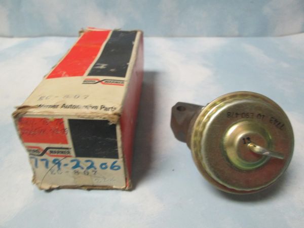 779-2206 EGR VALVE BORG WARNER 70-79 CHRYSLER NOS 55105