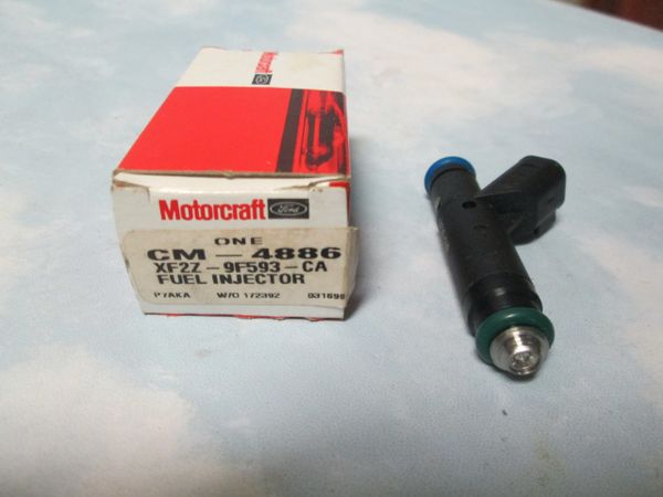 CM-4886 MOTORCRAFT FUEL INJECTOR NEW 99-05