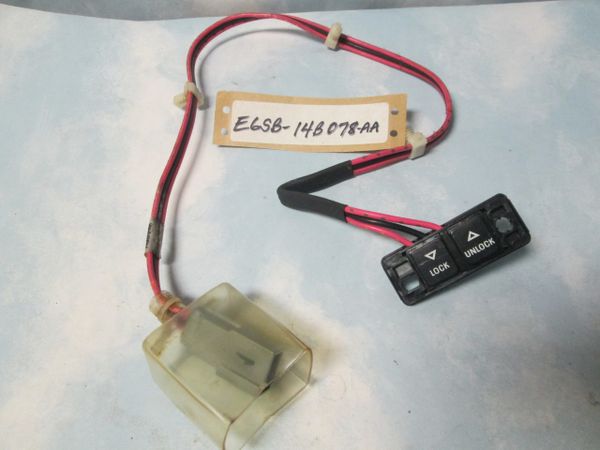 E6SB-14B078-AA DOOR LOCK SWITCH FORD THUNDERBIRD NOS