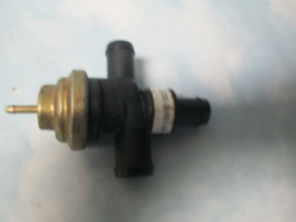 E3SE-9F491-AA VALVE DIVERTER NEW