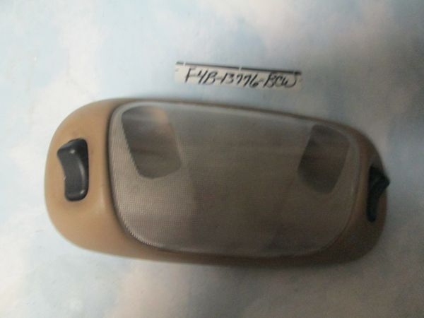 F4DB-13776-BCW DOME LIGHT W/ LENS NEW