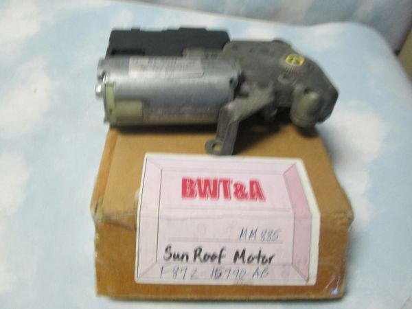 MM885 MOTORCRAFT FORD EXPLORER MERCURY MOUNTAINEER SUNROOF MOTOR NEW