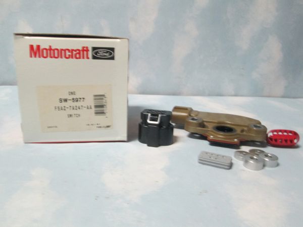 SW-5977 MOTORCRAFT CRUISE CONTROL SWITCH NOS