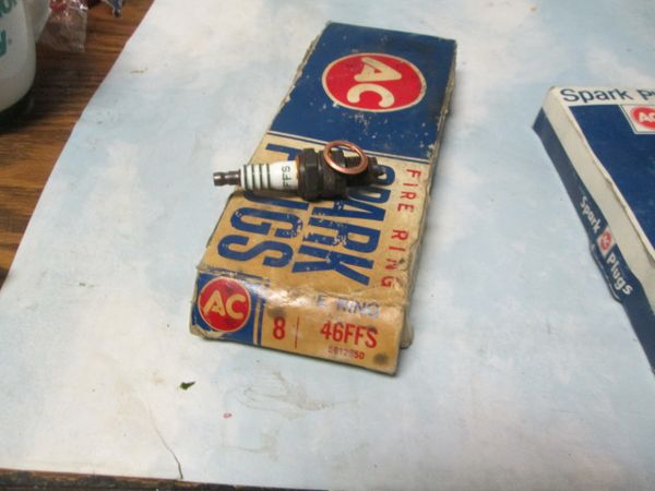 46FFS AC SPARK PLUGS NOS