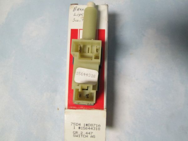 D871A 15644318 AC DELCO BRAKE LIGHT SWITCH NOS